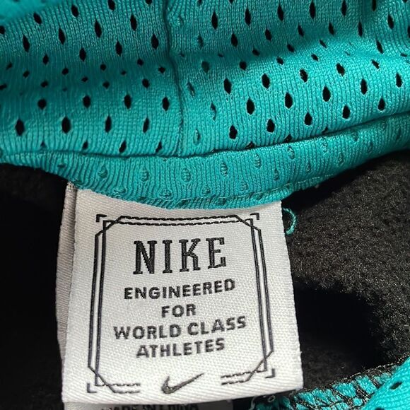 Nike Black Pullover Hoodie (Kid’s 8-10) With Multiple Designs on the Front - Picture 7 of 11